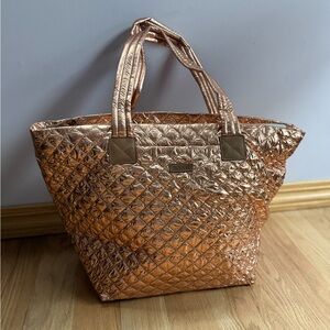 Bodhi East Side Tote, Lightwright, 14x20x9, For Every Day Use, Beach,pool,travel